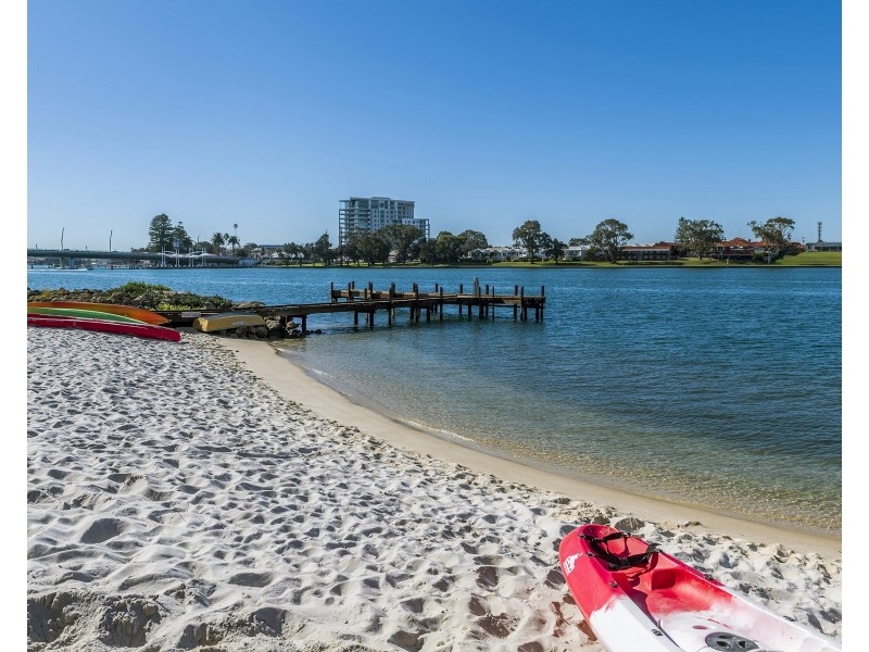 18/19 San Marco Quays, Halls Head WA 6210