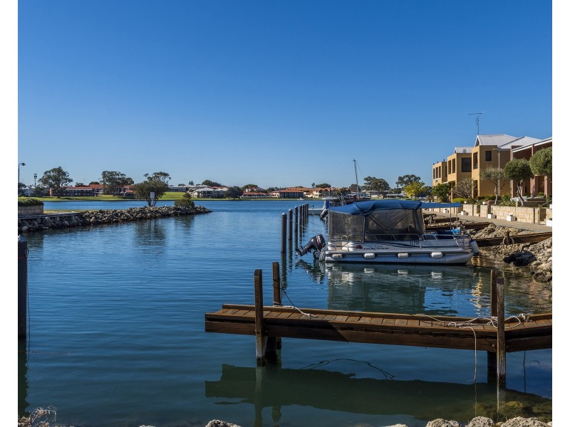 18/19 San Marco Quays, Halls Head WA 6210