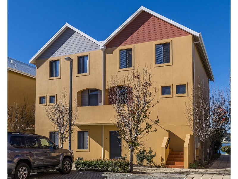 18/19 San Marco Quays, Halls Head WA 6210