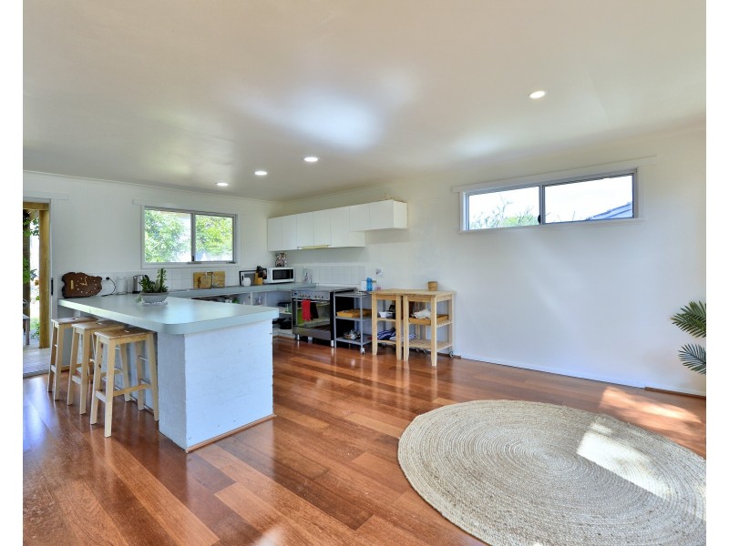 13 Leander Street, Falcon WA 6210