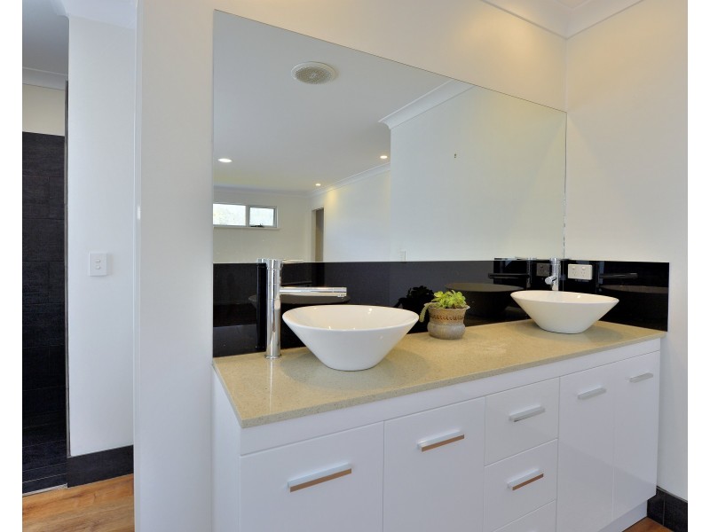 13 Leander Street, Falcon WA 6210