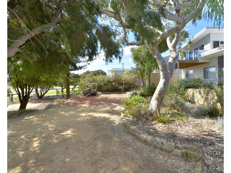 13 Leander Street, Falcon WA 6210