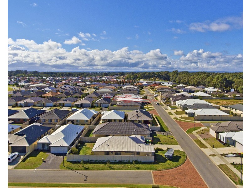 37 Sorrento Turn, Secret Harbour WA 6173