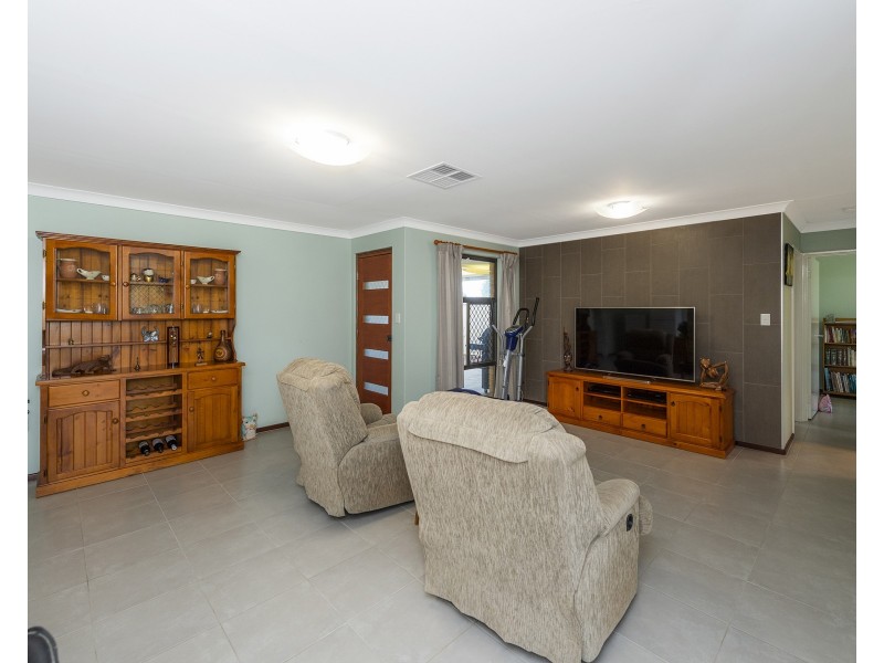 5 Loaring Street, Mandurah WA 6210