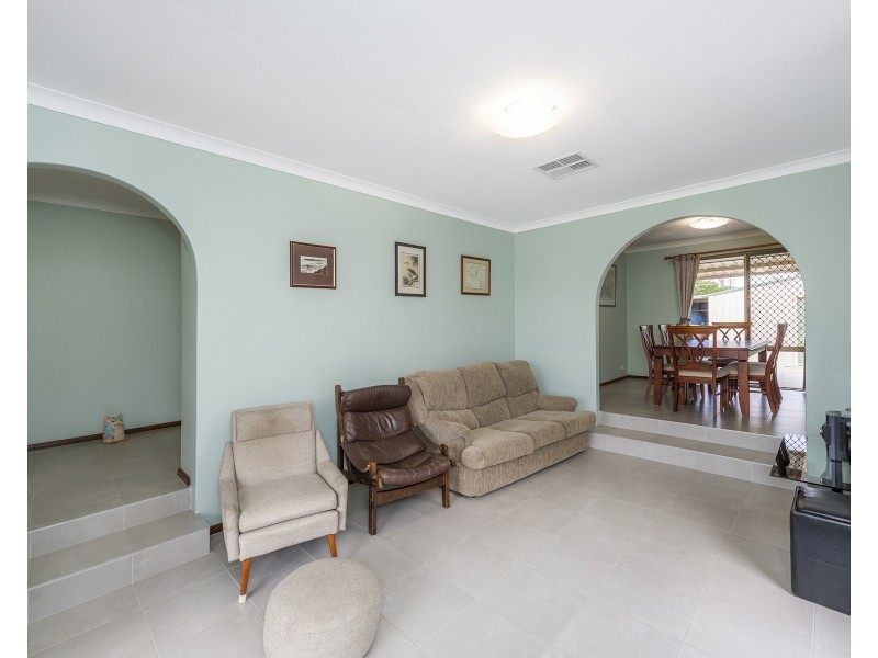 5 Loaring Street, Mandurah WA 6210