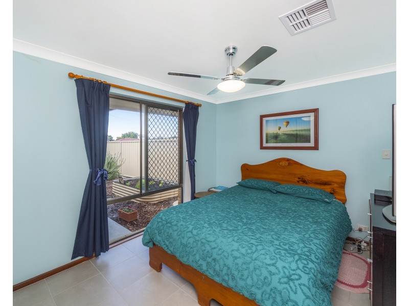 5 Loaring Street, Mandurah WA 6210