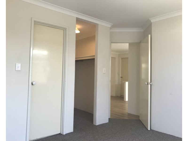 17 Kangaroo Paw Drive, Greenfields WA 6210