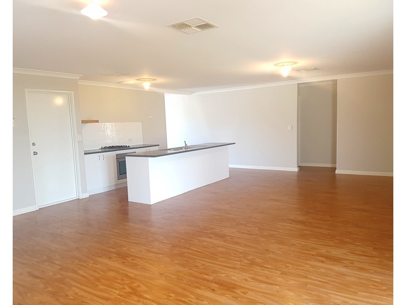 112 Yindana Boulevard, Lakelands WA 6180