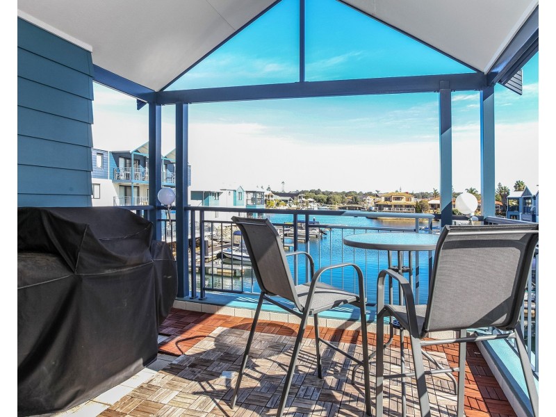 23/206 Mary Street, Halls Head WA 6210