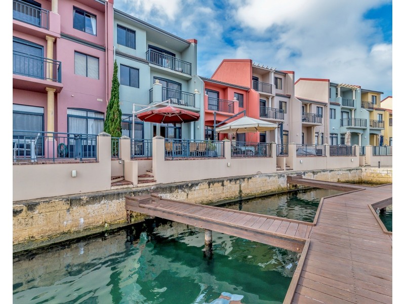 3/7 Village Mews, Wannanup WA 6210