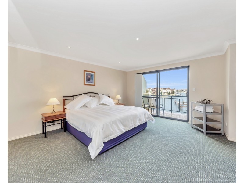 3/7 Village Mews, Wannanup WA 6210