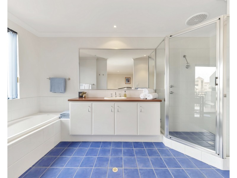 3/7 Village Mews, Wannanup WA 6210