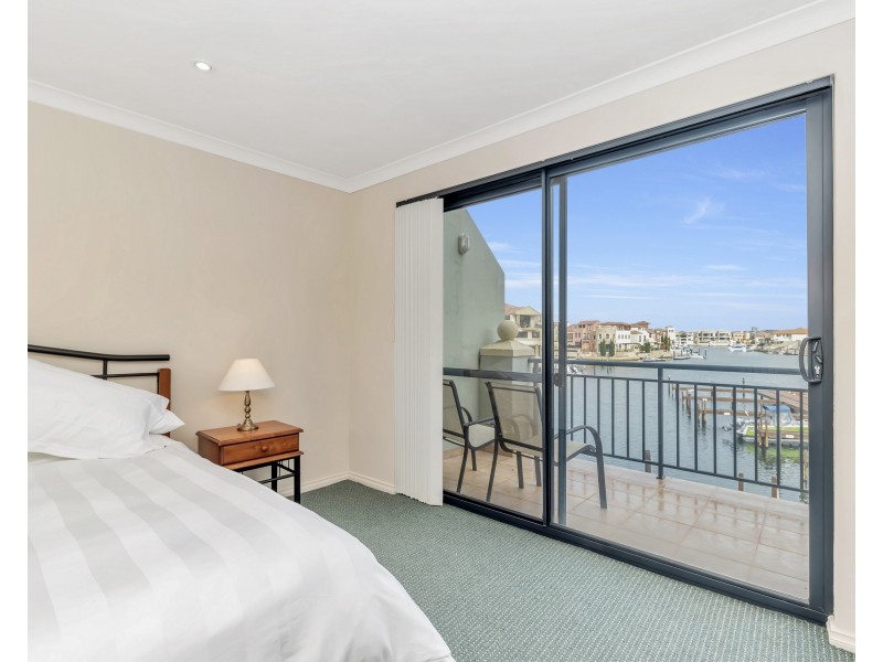 3/7 Village Mews, Wannanup WA 6210