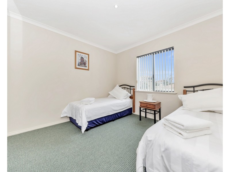 3/7 Village Mews, Wannanup WA 6210