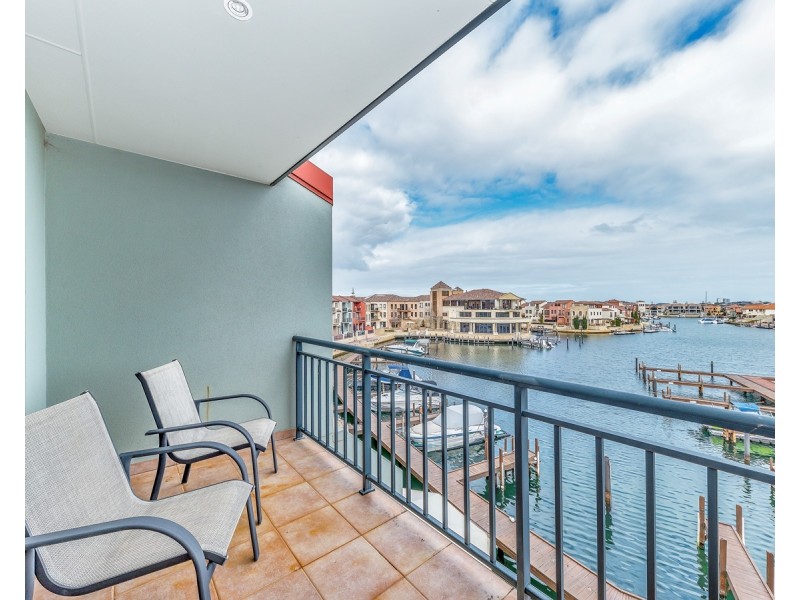 3/7 Village Mews, Wannanup WA 6210