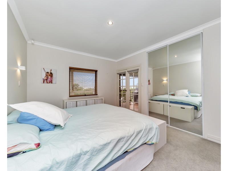 21 Scenic Drive, Falcon WA 6210