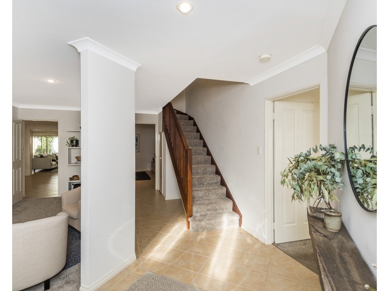 45 Mariners Cove Drive, Dudley Park WA 6210