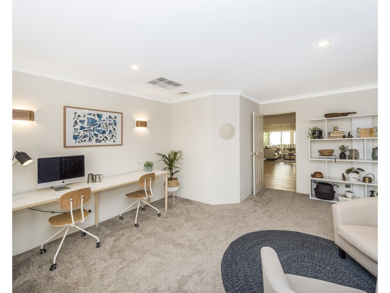 45 Mariners Cove Drive, Dudley Park WA 6210