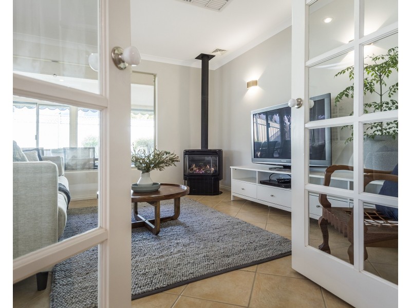 45 Mariners Cove Drive, Dudley Park WA 6210