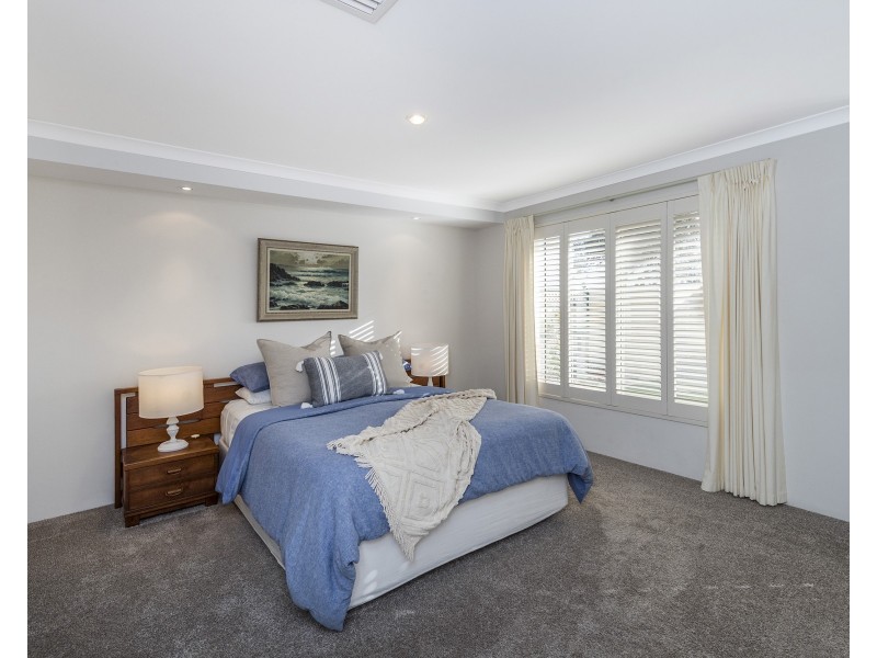 45 Mariners Cove Drive, Dudley Park WA 6210