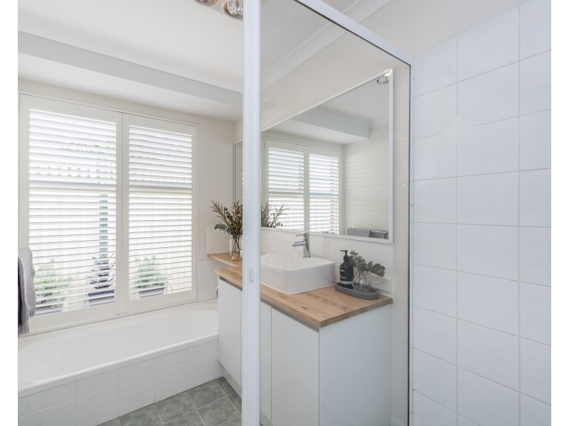 45 Mariners Cove Drive, Dudley Park WA 6210