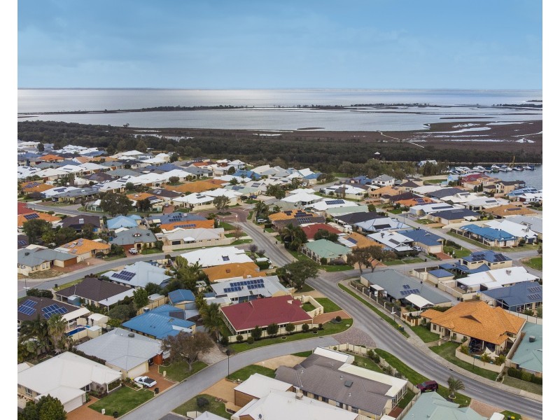 45 Mariners Cove Drive, Dudley Park WA 6210