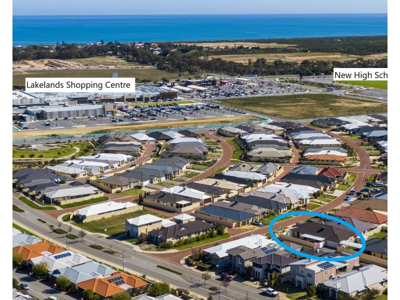 6 Lascelles Circus, Lakelands WA 6180