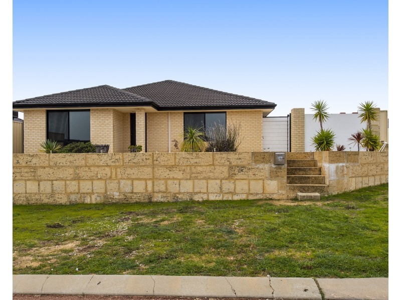 6 Lascelles Circus, Lakelands WA 6180