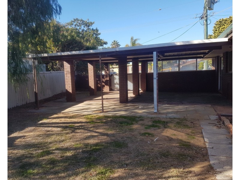 32 Comet Street, Dudley Park WA 6210