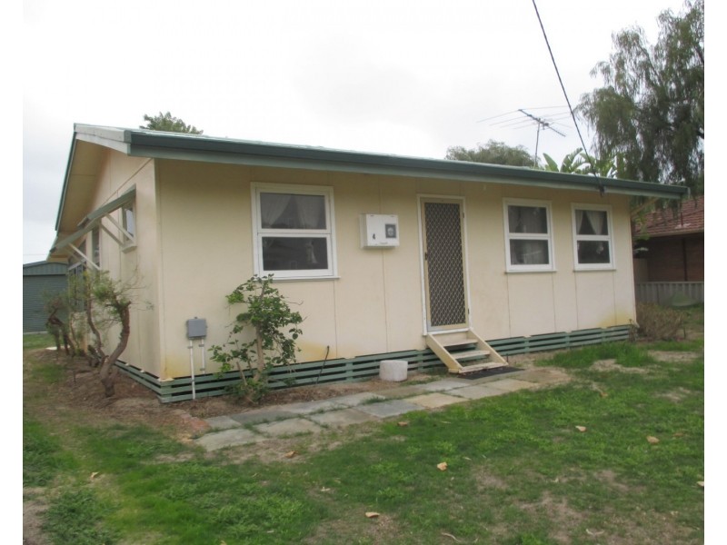 4 Nestor Way, Silver Sands WA 6210