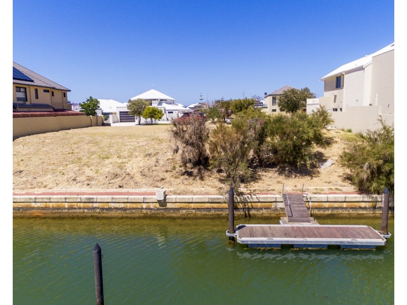 18 Sandpiper Island Retreat, Wannanup WA 6210