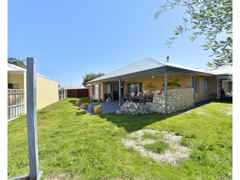 24 Skylark Loop, Erskine WA 6210