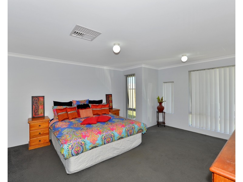 24 Skylark Loop, Erskine WA 6210