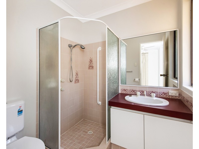 12 Columbia Close, Halls Head WA 6210