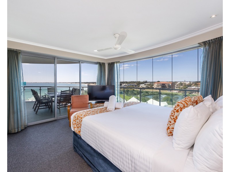 406/16 Dolphin Drive, Mandurah WA 6210