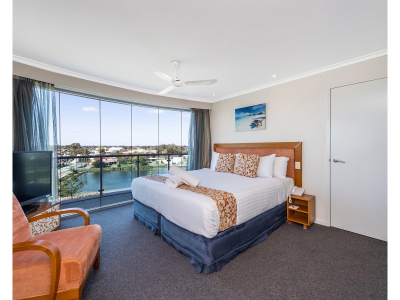 406/16 Dolphin Drive, Mandurah WA 6210