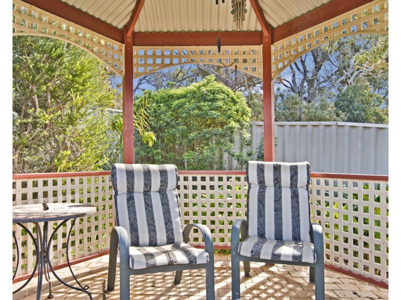 2 Nettle Place, Halls Head WA 6210