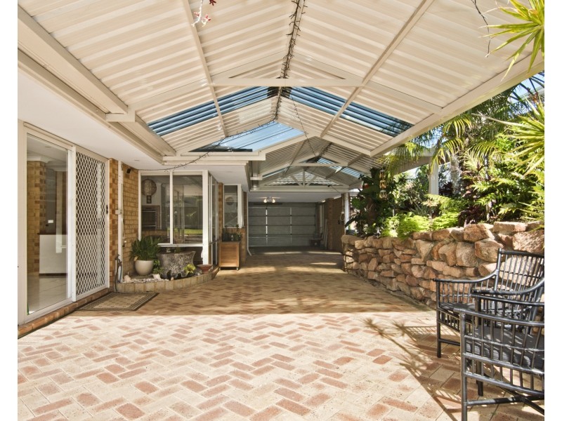 2 Nettle Place, Halls Head WA 6210