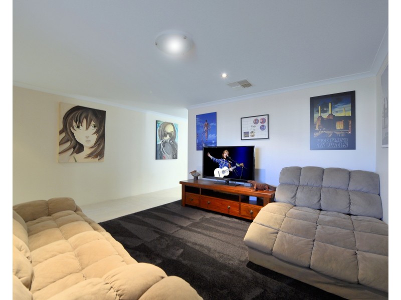 35 Newbridge Street, Meadow Springs WA 6210