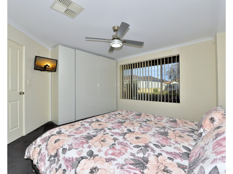 35 Newbridge Street, Meadow Springs WA 6210