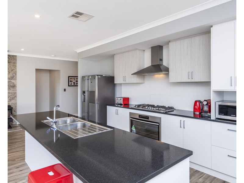26 Belinda Loop, Dawesville WA 6211