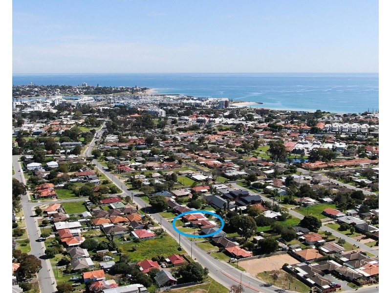 52 Peel Street, Mandurah WA 6210