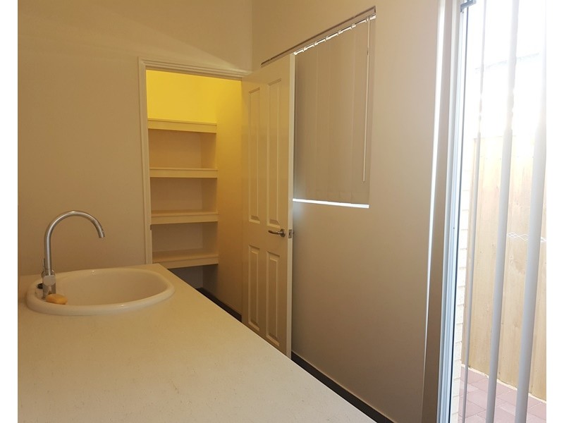 4  Pavetta Approach, Halls Head WA 6210