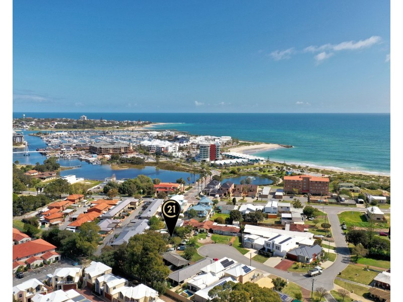 8 Clyde Place, Mandurah WA 6210