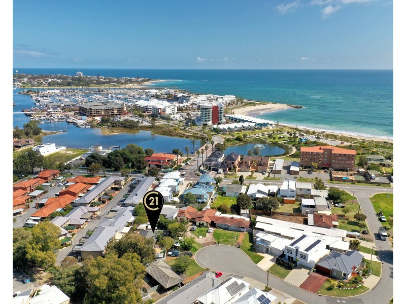 8 Clyde Place, Mandurah WA 6210