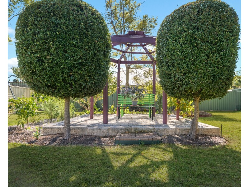 18 Peel Parade, Coodanup WA 6210