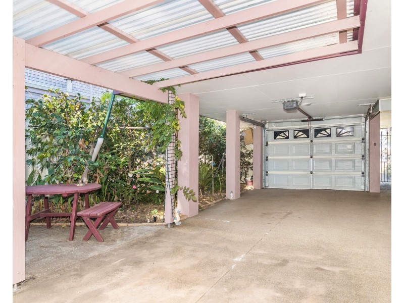 18 Peel Parade, Coodanup WA 6210