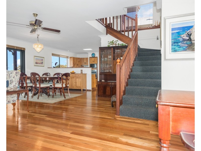 18 Peel Parade, Coodanup WA 6210