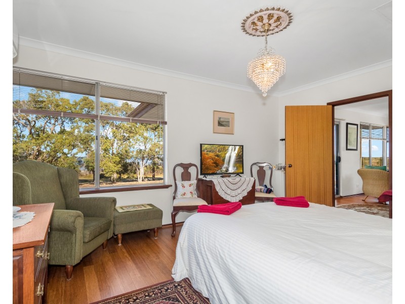 18 Peel Parade, Coodanup WA 6210