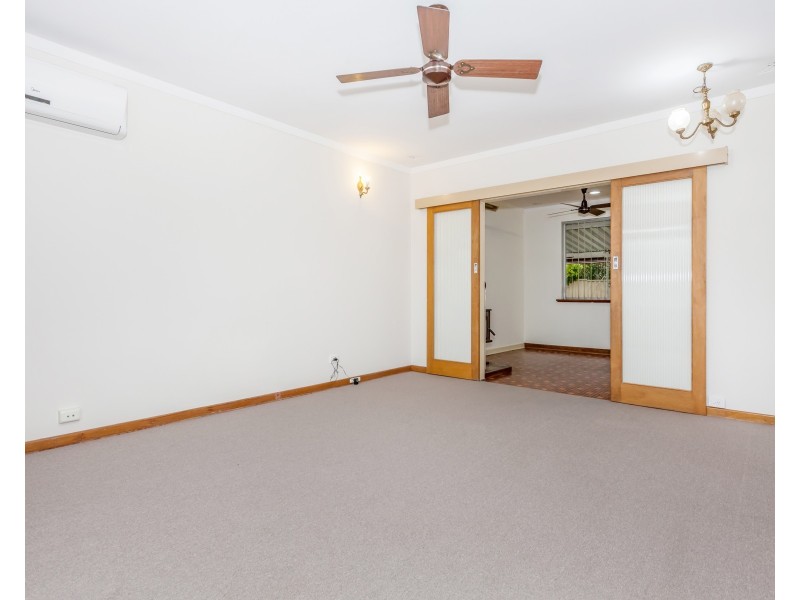 16 Dadger Street, Dudley Park WA 6210